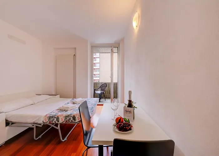 Moonlight - 150m From The - Happy