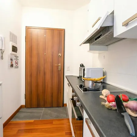 Moonlight - 150m From The - Happy * Λουγκάνο